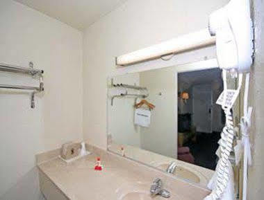 Motel Super 8 By Wyndham Dunn Extérieur photo